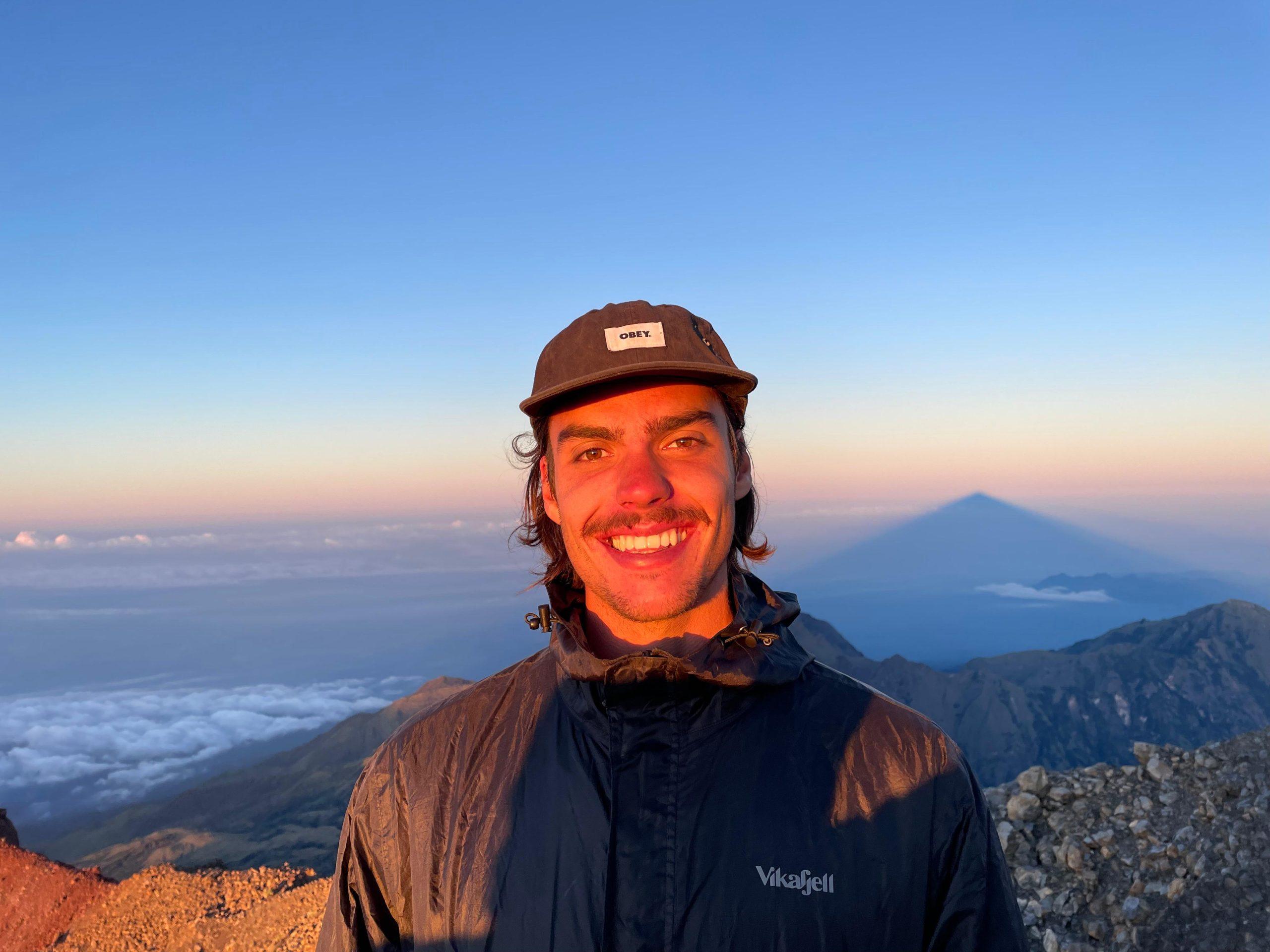 Meet the team: dit is Mees, Surf en Travel Expert